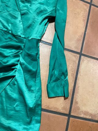 Vestido Zara verde satinado mini Talla S