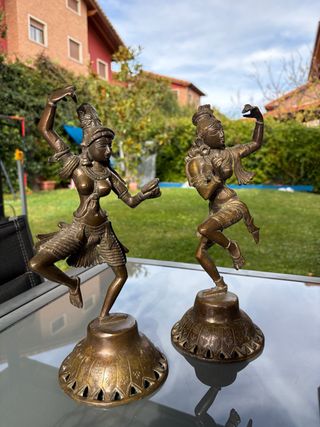 Figuras orientales de bronce
