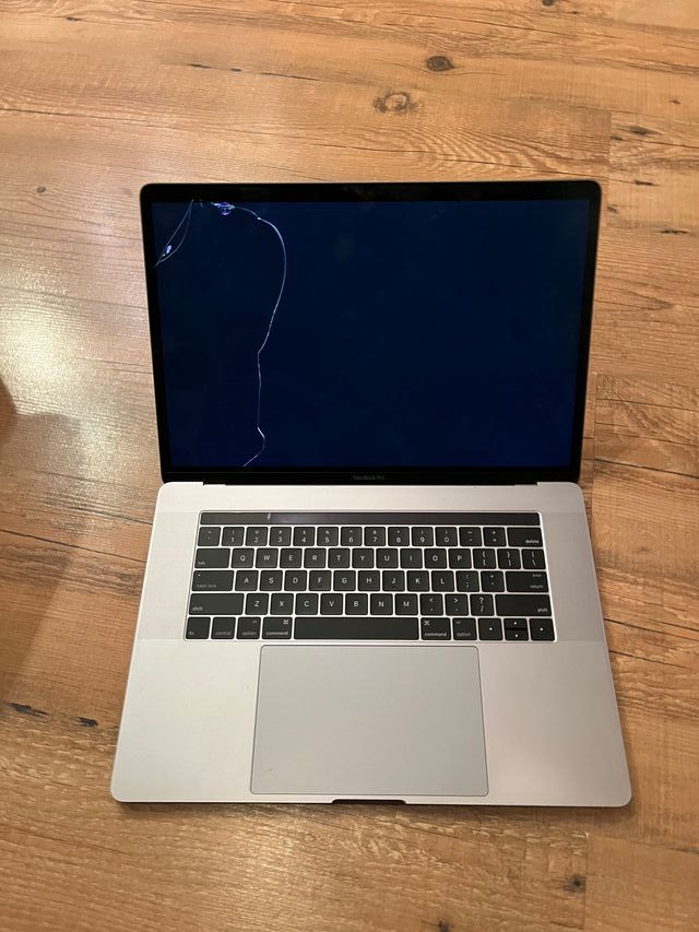 MacBook Pro 15"2016,i7,16gb.500gb.A1707para piezas