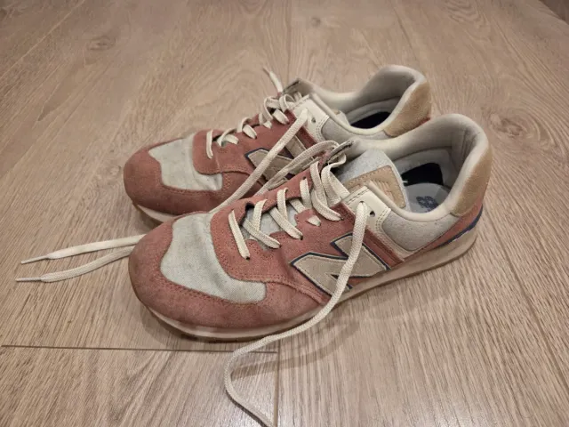 Deportivas New Balance Beige/Rosa Talla 44.5