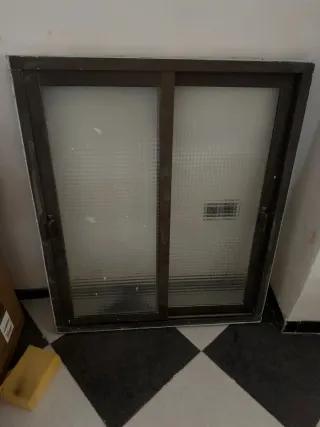 Ventana de aluminio