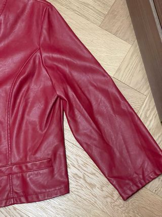 Giacca effetto pelle rossa