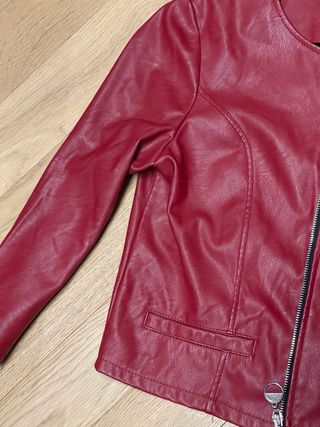 Giacca effetto pelle rossa