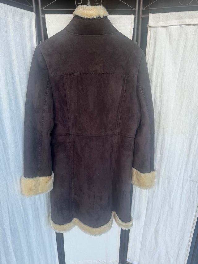 Abrigo marrón con forro de pelo
