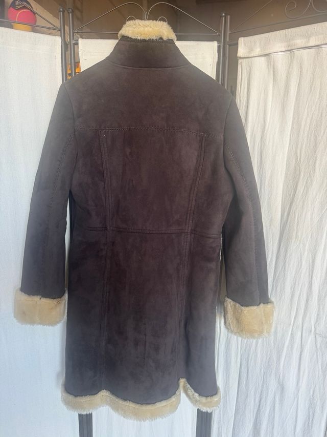 Abrigo marrón con forro de pelo