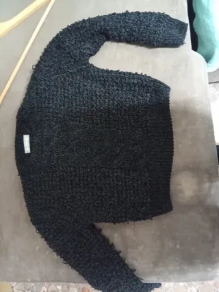 Jersey negro crop top