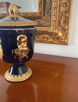 Vaso pregiato stile Barocco in porcellana