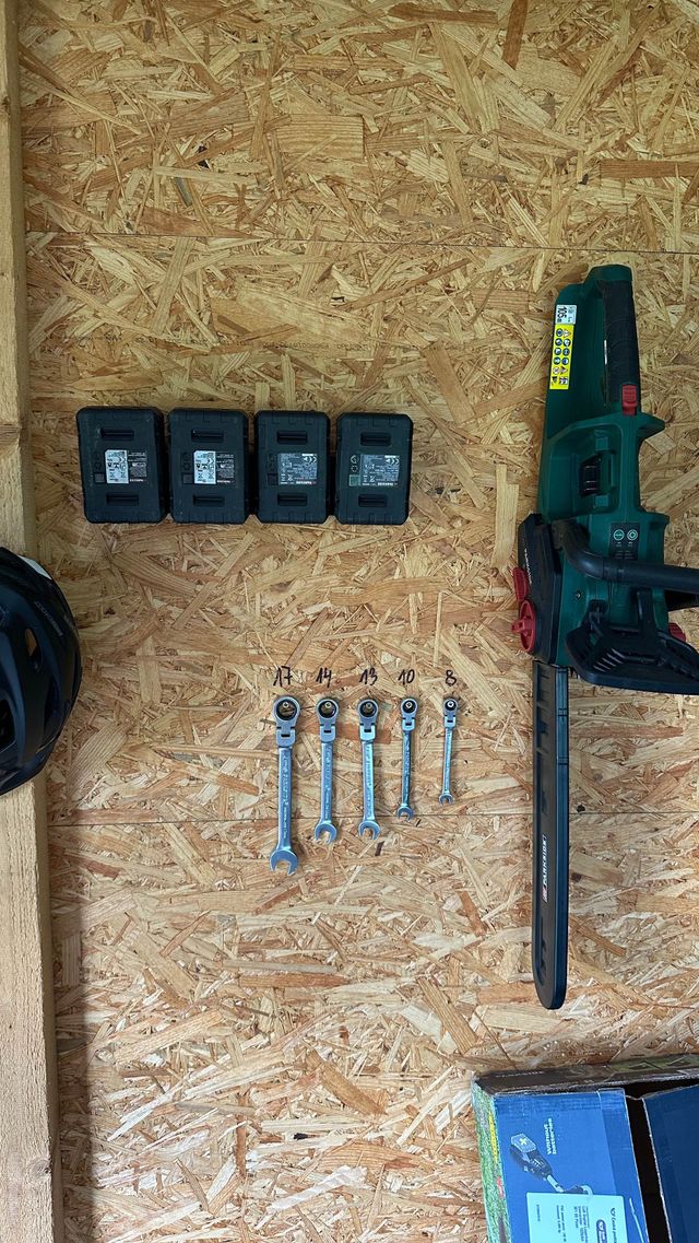 Soporte Pared Baterías Parkside X 20V