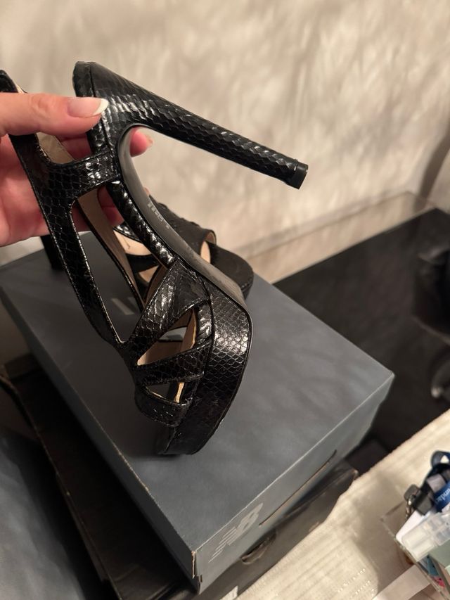 Sandalias Zara Tacón Plataforma Piel Negra