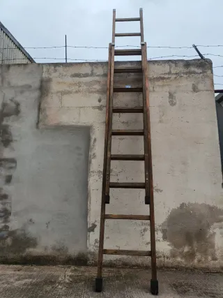 Escalera electricista 2 hojas De 2'10cm cada una