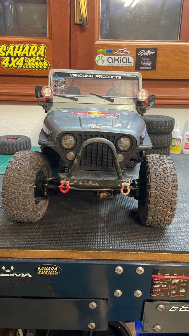 Axial SCX10 III CJ7