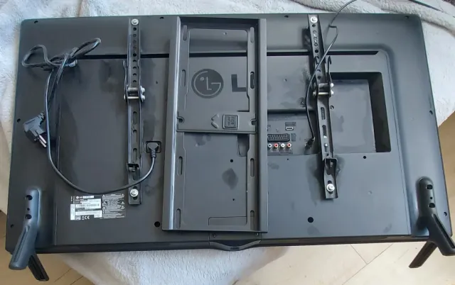 TV LG 42 pulgadas Negra