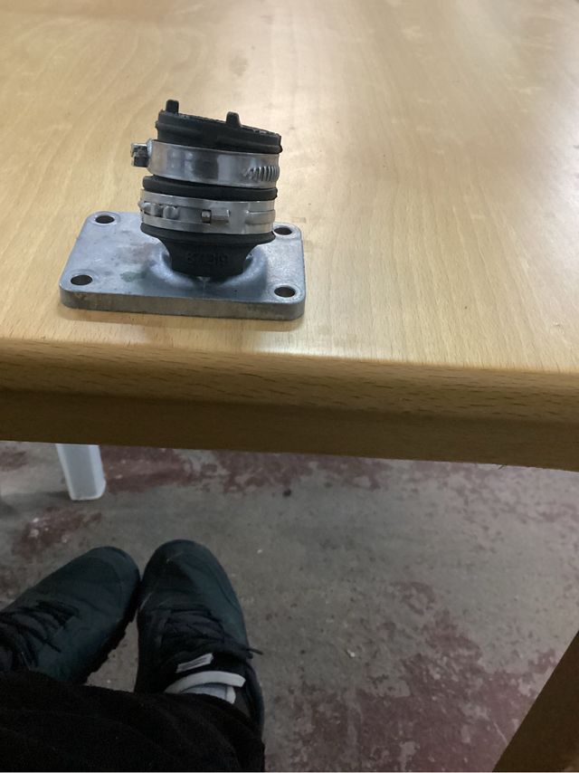 Toma de admissão Derbi Senda