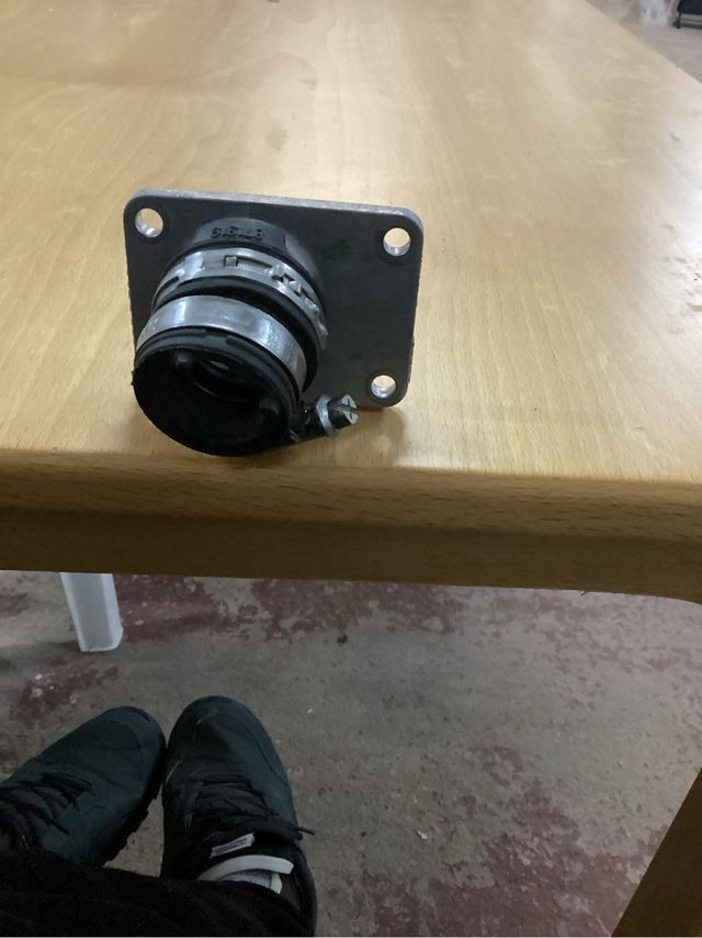 Toma de admissão Derbi Senda