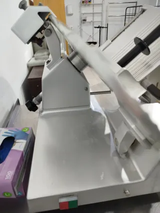 Cortadora de charcutería profesional