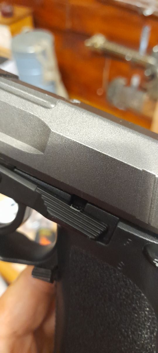 Air.....soft Gas 6mm metal gas