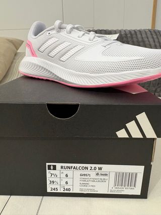 Zapatillas Adidas Blancas y Rosas