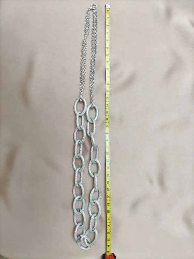 Collana lunga a catena color argento