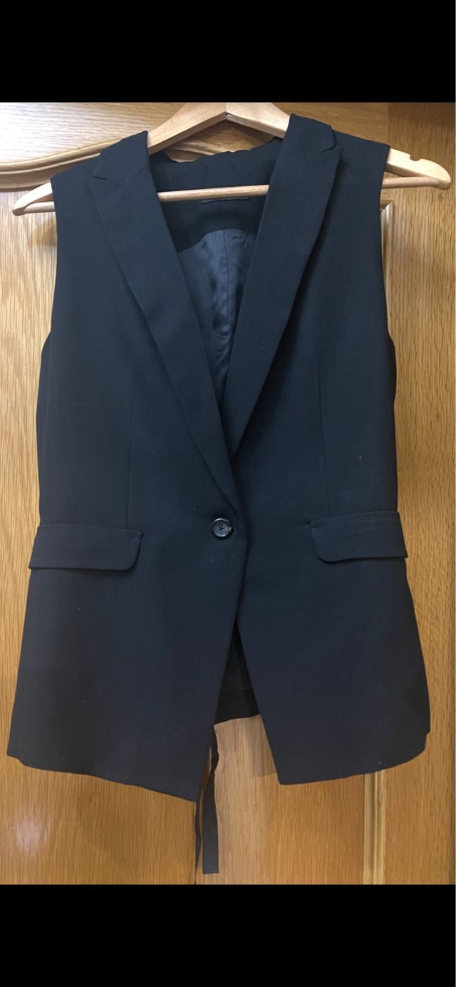 Chaleco Massimo Dutti Negro