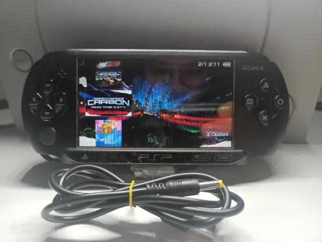 Sony PSP Street E1000 Nera