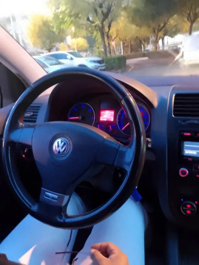 Volkswagen Golf 2004