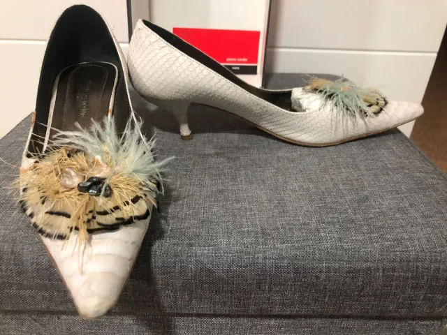 Zapatos Pierre Cardin Talla 40 Beige