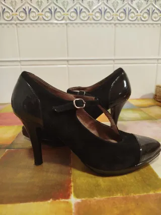 Zapatos Gik Negros Tacón Tira