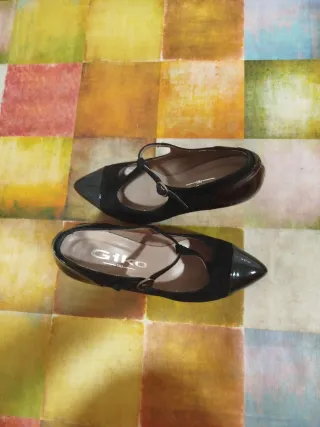 Zapatos Gik Negros Tacón Tira