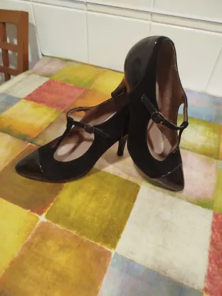 Zapatos Gik Negros Tacón Tira