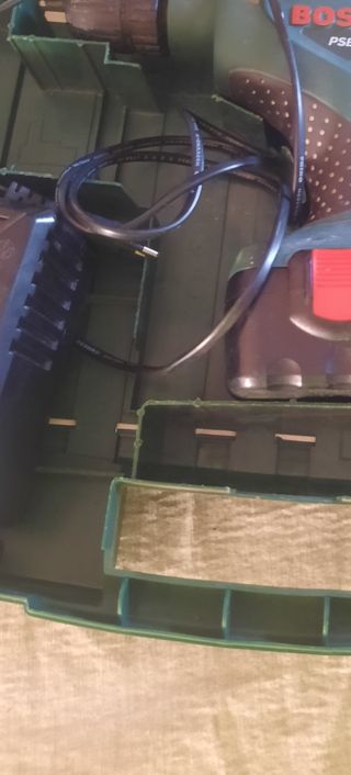 Taladro a batería Bosch PSB 14.4 V-i