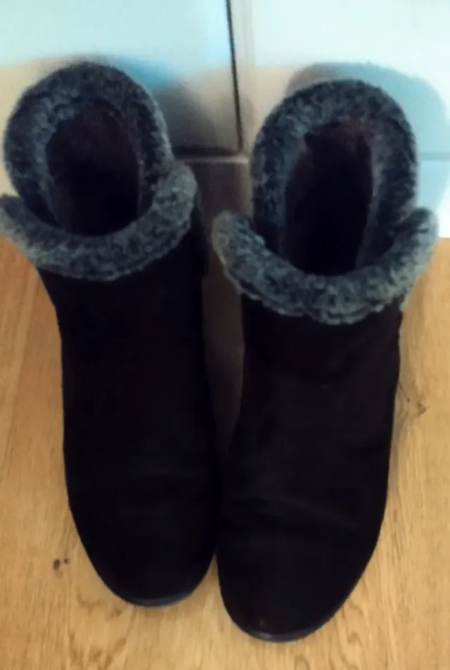 Botines marrones con forro de pelo