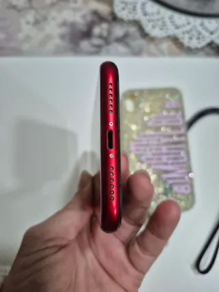 iPhone XR Rosso + Custodia