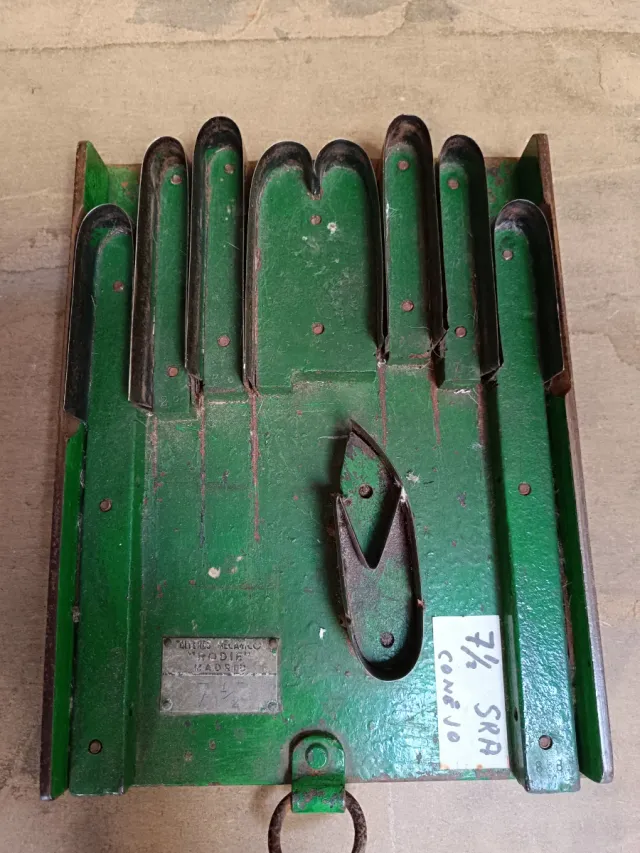 Troquel para guantes Hadie Madrid