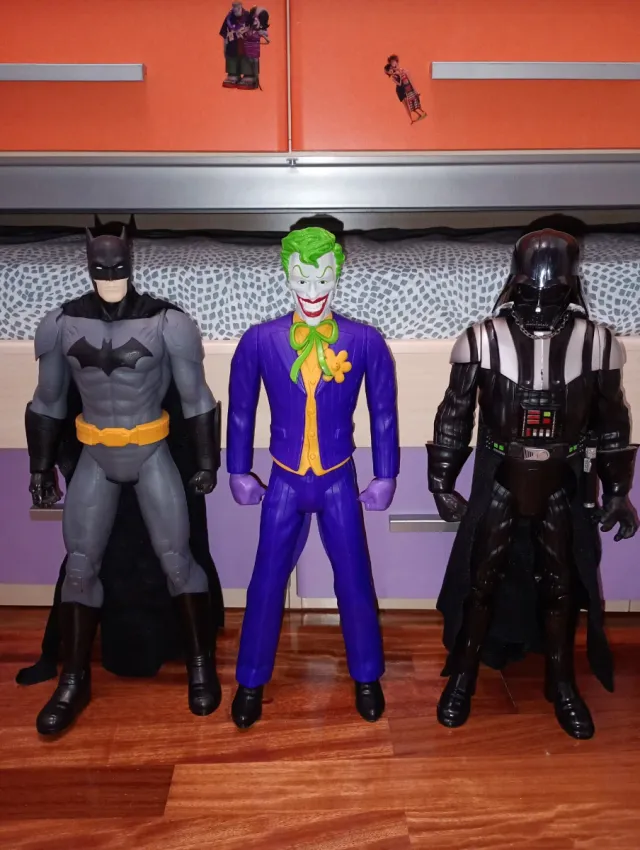 Muñecos 50cm Batman, Joker y Darth Vader