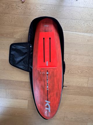 KT SuperK 60lt. tabla de wingfoil.