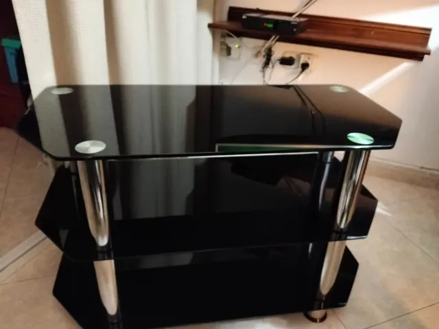 Mesa auxiliar cristal TV 3 baldas