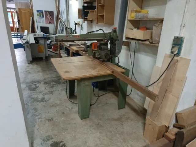 Corradora de madera Dewalt