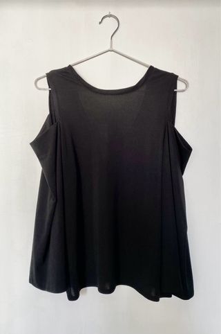 Blusa negra escote V reversible