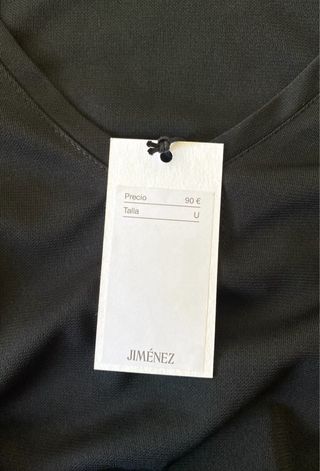 Blusa negra escote V reversible