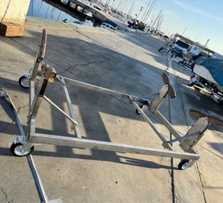 Cuna para barco en acero inoxidable