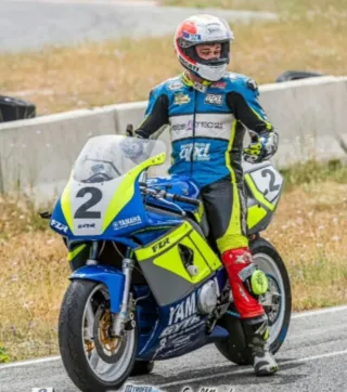 Yamaha FZR 600 ESBK Legends