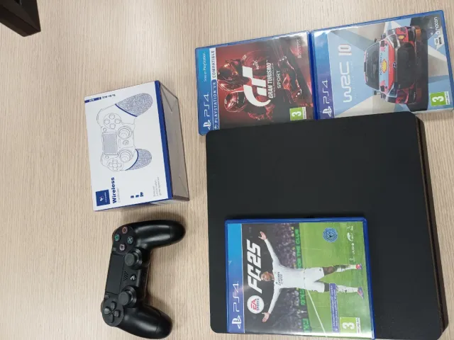 PS4 (PlayStation 4) slim 500 Negra + Juegos y 2