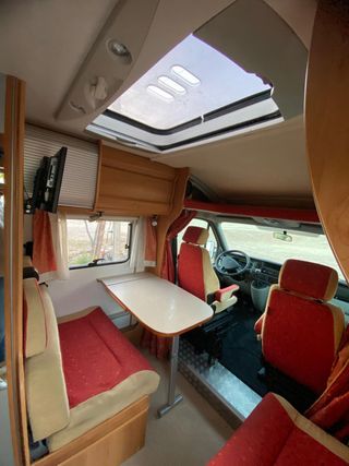 Autocaravana Hymer Eriba Silver Edition