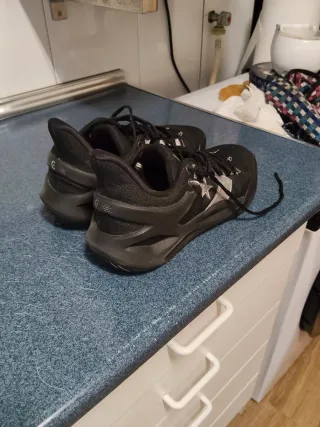 Zapatillas Converse Hombre, solo usadas en campo.