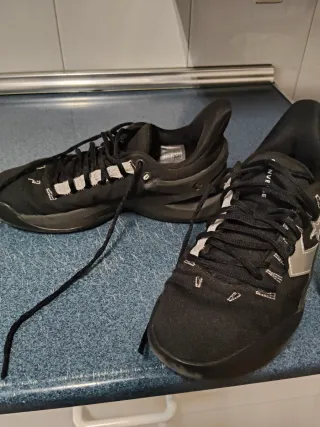 Zapatillas Converse Hombre, solo usadas en campo.