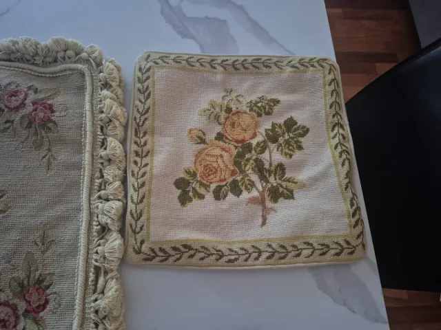 Cojines florales vintage