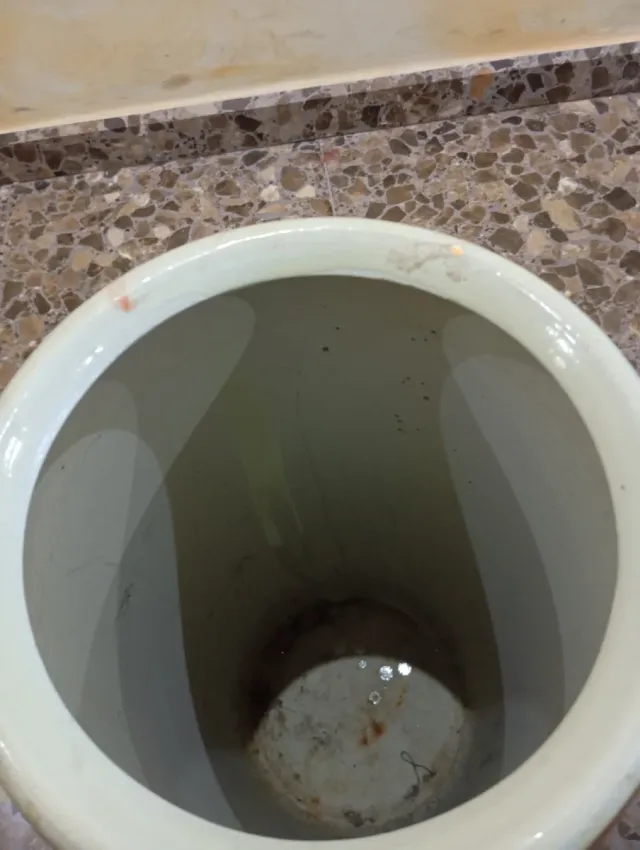 Paragüero de cerámica oriental