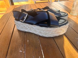Sandalias Zara plataforma cuña esparto