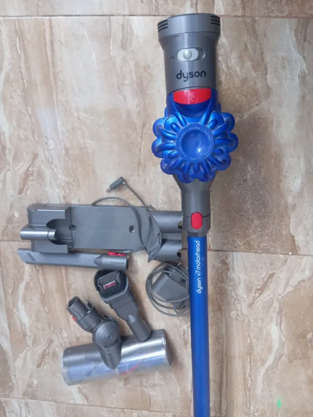 Aspiradora Dyson V7 Motorhead