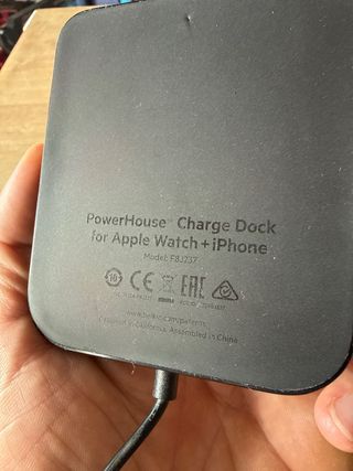 Base de carga iPhone y Apple Watch